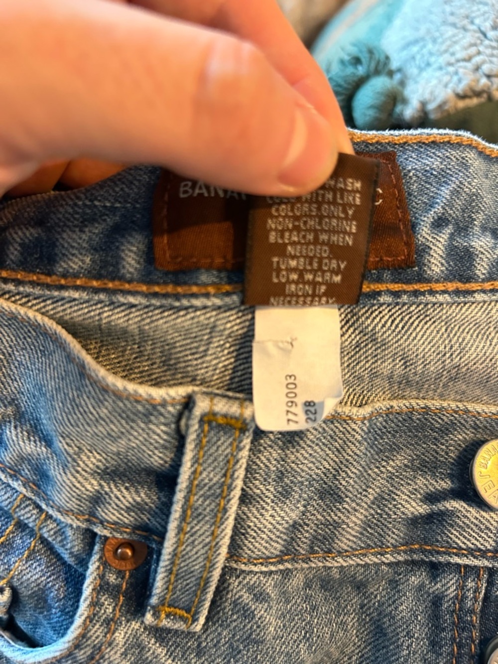 Vintage 1990s Banana Republic Light-Medium Wash Straight Jeans, Baggy Fit - Picture 8 of 16